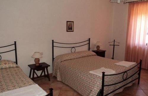 Farnese House | Relaxing Agriturismo Poggio Torreano with Pool & Ocean Views