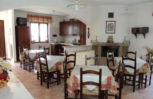 Farnese House | Relaxing Agriturismo Poggio Torreano with Pool & Ocean Views