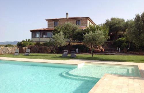 Sennariolo House | Pet-Friendly Agriturismo Sa Murta with Ocean View & Pool