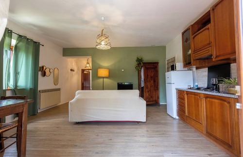 Pomarance Bed & Breakfast | Relaxing Agriturismo San Carlo: Poolside Apartment & Garden