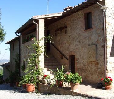 Cetona House | Oceanfront Agriturismo San Giovanni: Exceptional 9.1 Rating
