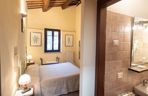 Capodacqua Other | Discover Agriturismo Sasso Rosso: Family-Friendly Retreat