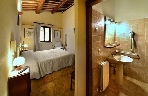 Capodacqua Other | Discover Agriturismo Sasso Rosso: Family-Friendly Retreat