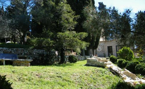 Larino House | Discover Agriturismo Sorgente di Luna: Pet-Friendly Retreat
