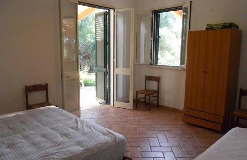 Torre Vado House | Pet-Friendly Oceanfront Retreat at Agriturismo Specchiarussa