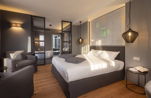 Verduno House | Discover Agriturismo Speziale: Relax by the Pool & Spa