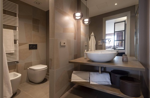 Verduno House | Discover Agriturismo Speziale: Relax by the Pool & Spa