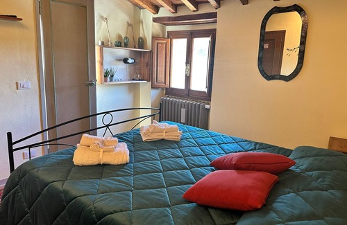Pontassieve House | Experience Agriturismo Tassinaia: Family-Friendly Retreat
