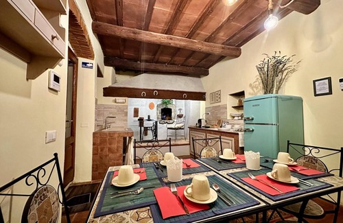 Pontassieve House | Experience Agriturismo Tassinaia: Family-Friendly Retreat