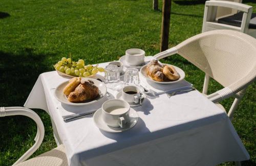 Nocera Superiore House | Relaxing Stay at Agriturismo Tenuta Don Carlo with Pool