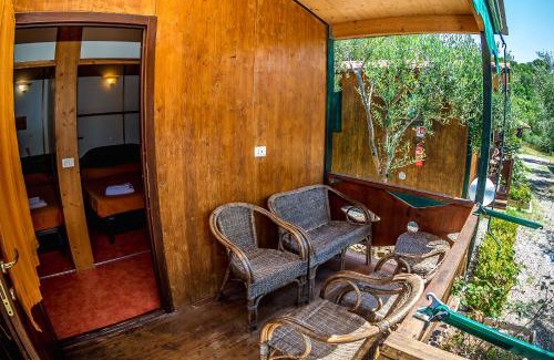 Caprioli House | Oceanfront Agriturismo Valle di Marco with Breakfast Included