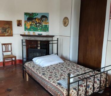 Cadegliano-Viconago House | Discover Agriturismo Villa Brugolta: Pet-Friendly Retreat