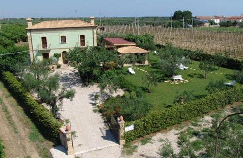 Vetiche I House | Relaxing Agriturismo Villa Vetiche with Fantastic Amenities