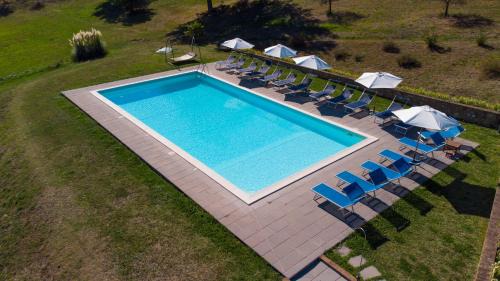 Bivio Lugnano House | Relax at Agriturismo Villalugnano: Pool & Breakfast Included