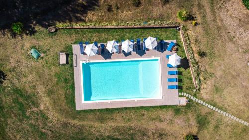 Bivio Lugnano House | Relax at Agriturismo Villalugnano: Pool & Breakfast Included