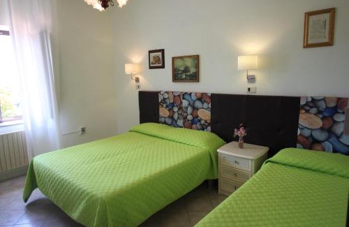 Marina di Casal Velino House | Discover Agriturismo Zio Cristoforo: Pet-Friendly Retreat