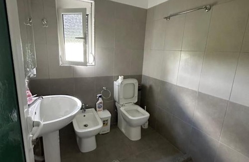 Berat Apartment | Exceptional Agron Apartament: Child-Friendly Retreat