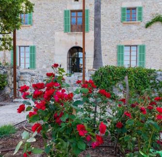Selva House | Discover Agroturisme Subies: Oceanfront Retreat with Pool