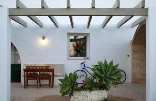 Mahon House | Cozy Agroturismo Biniai Nou with Oceanfront Pool Access