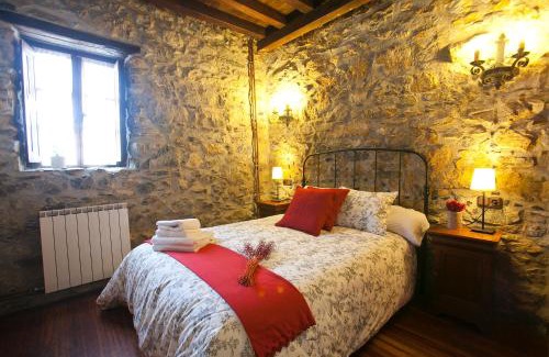 Errezil House | Relax at Agroturismo Izarre: Pet-Friendly Getaway Awaits
