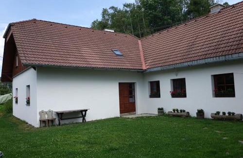 Mala Moravka Apartment | Discover Agroturistika Malá Morávka: Pet-Friendly Retreat