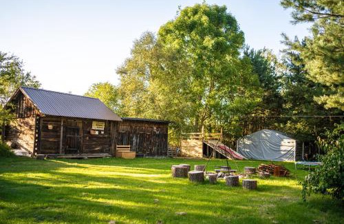 Biala Podlaska House | Year-Round Getaway at Ranczo Husinka: Pets Welcome & Hot Tub