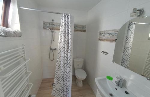 Lipnica Cabin | Pet-Friendly Agroturystyka Dobri mól with Ocean Views