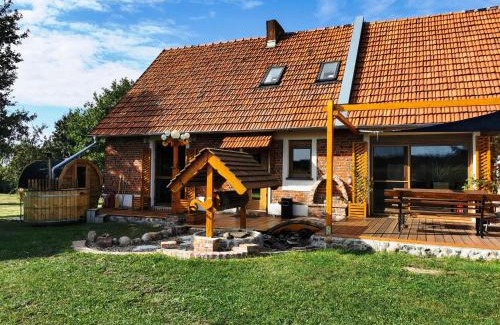 Raszkow House | Relax at Agroturystyka Ginkgo - Rated 9.7/10 with Ocean Views