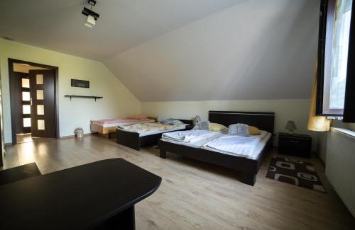 Spiczyn House | Cozy Agroturystyka Nowa Wólka with Hot Tub & Breakfast