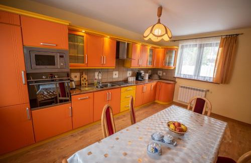 gmina Slemien Apartment | Enjoy Oceanfront Bliss at Agroturystyka "Pod Gruszą"
