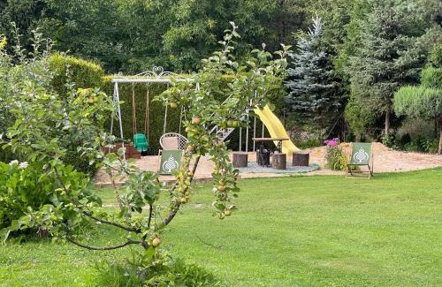 gmina Slemien Apartment | Enjoy Oceanfront Bliss at Agroturystyka "Pod Gruszą"