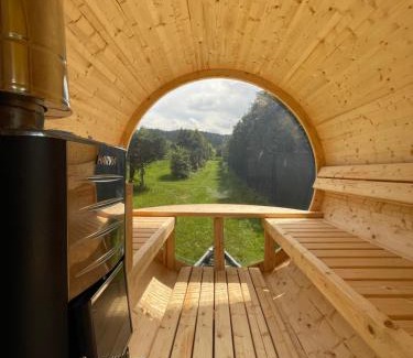 gmina Slemien Apartment | Enjoy Oceanfront Bliss at Agroturystyka "Pod Gruszą"