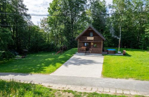 Miedzylesie House | Relaxing Agroturystyka with Hot Tub and Family Amenities