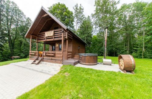 Miedzylesie House | Relaxing Agroturystyka with Hot Tub and Family Amenities