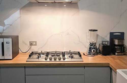 Guadalupe Bed & Breakfast | Modern Comfort at Agua Azul by Airhome - Guest Rated 9/10