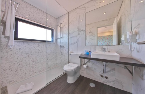 Alvor Hotel | Delightful Stay at Agua Hotels Alvor Jardim with Pool & Spa