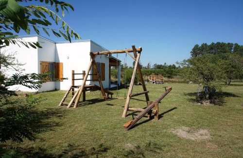 Chajari House | AGUAPÉ: Family-Friendly Rural Retreat with Pool Access