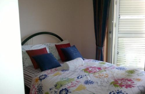 Aguda Apartment | Beachfront Aguda Apartment: 4-Star Family-Friendly Escape