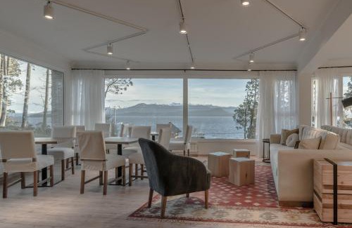 San Carlos de Bariloche Hotel | Relax at Aguila Mora Suites & Spa with Pet-Friendly Amenities