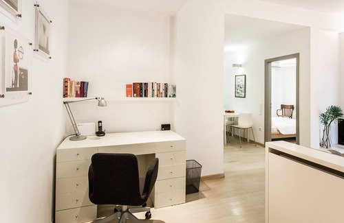 Palaio Psychiko Apartment | Top-Rated Paleo Psychico Apartment with Garden Oasis