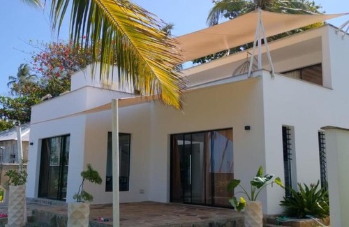 Mtwapa House | Premium Ahadi Villa with Pool and Private Beach Access