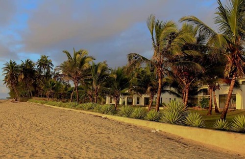 Mtwapa House | Premium Ahadi Villa with Pool and Private Beach Access