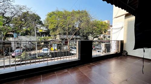 Vasant Kunj Apartment | AHAM PREMA Luxe 3 BR Stay 15 min from Airport