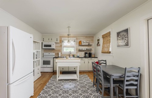 Prosperity House | Unforgettable Views and Private Dock with Exciting Kayaks