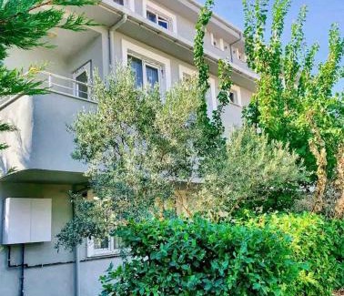 Arnavutkoy Cabin | Cozy Forest Villa: Just 5 Minutes from the Airport
