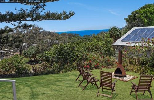 Point Lookout House | Oceanfront Ahoy Cottage: Family-Friendly Getaway Awaits