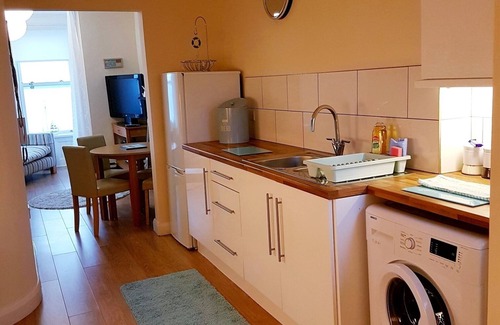 Carrickfergus Apartment | Seaside Bliss at Ahoy4 Carrickfergus - 10/10 Guest Rated!