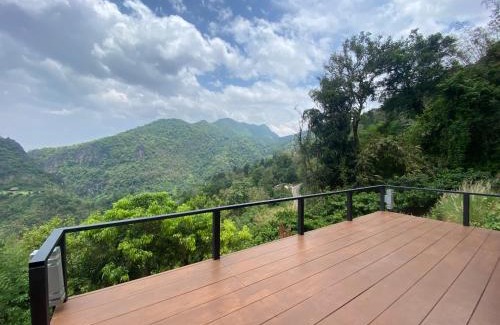Mae Sai Other | Top-Rated Ahpo Kafei: Pet-Friendly with Delicious Breakfast