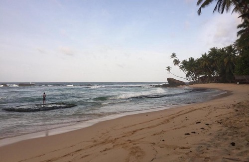 Unawatuna House | Inviting Ahugahawatta Residence: Guest Rated 9/10 & Breakfast