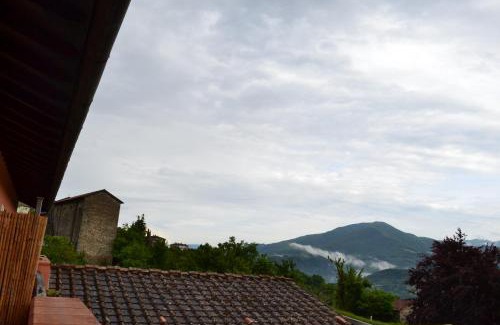 San Romano in Garfagnana Hotel | Pet-Friendly Retreat at Ai Canipai with Pool & Family Dining